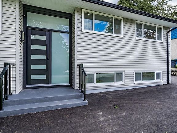 3rd image of 14927 Kew Dr