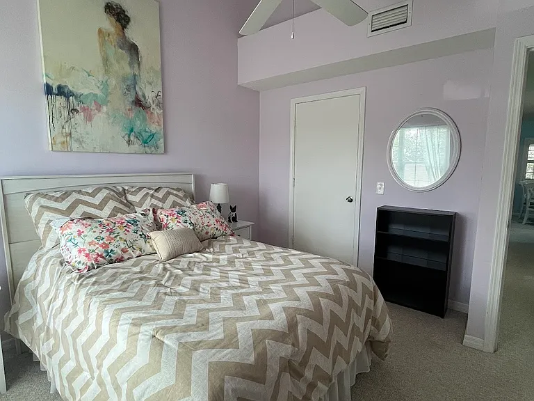 1924 Westminster Cir #6 — Photo 15