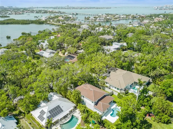 4013 Red Rock Ln, Sarasota, FL 34231