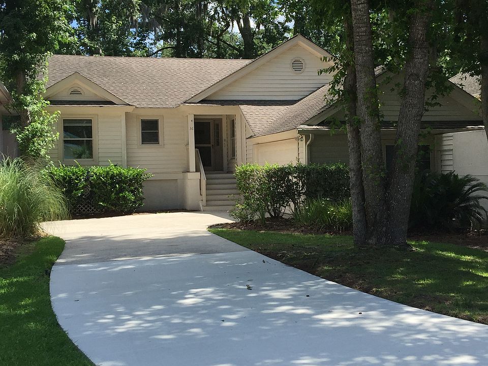3 bed/2 bath with 2 car garage.