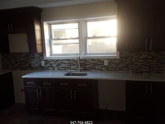 2nd image of 190 19 118 Ave #6