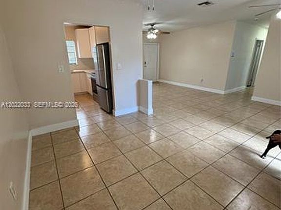 5th image of 17520 NW 40th Ave