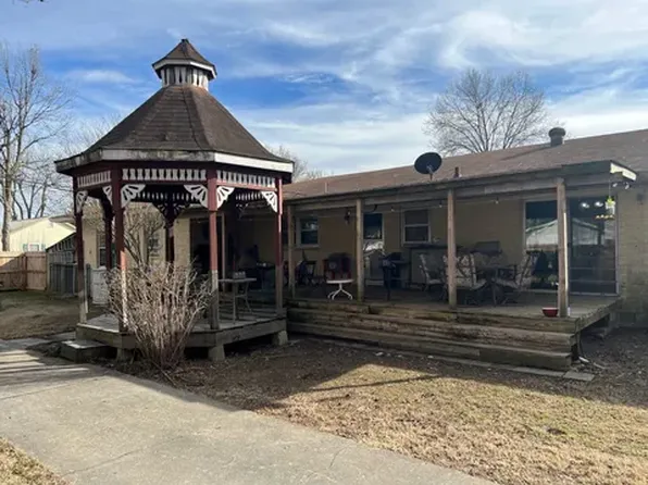 190 E Poplar St, Piggott, AR 72454