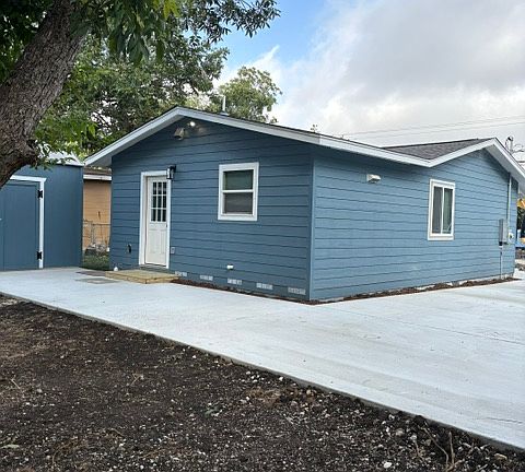 Back of house. Includes 6x10 storage shed