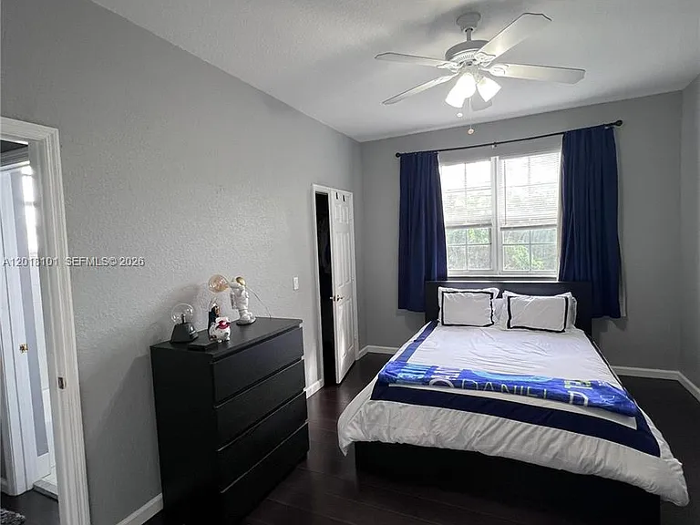 681 NW 42nd Ave #- — Photo 17