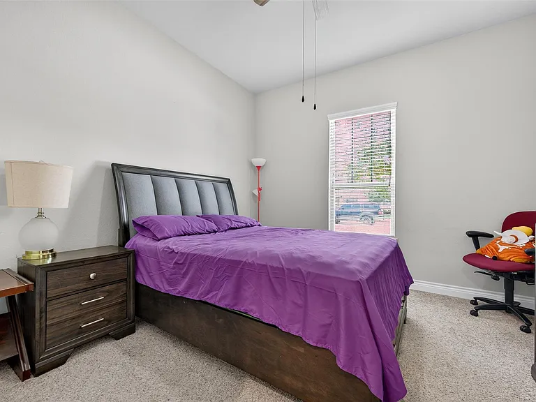 4947 Thunder Creek Ln — Photo 22