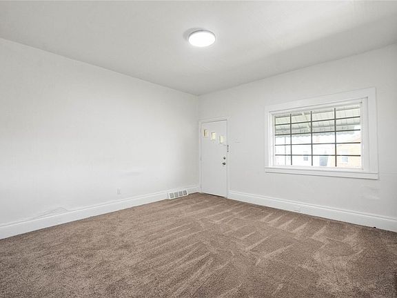 5th image of 124 Fitler St