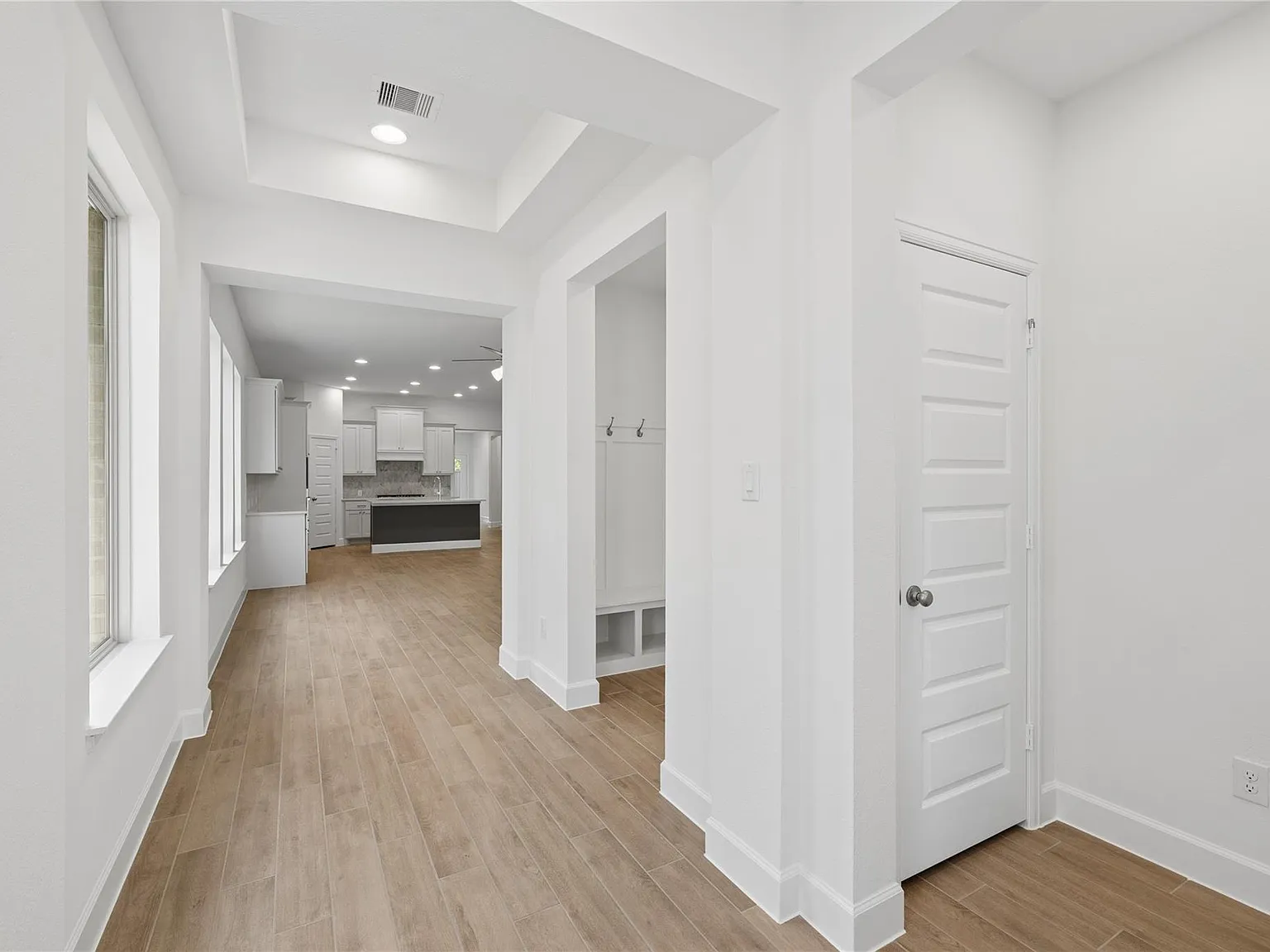 4 bed, 3.0 bath, 1785 sqft, $2,790 — Photo 3