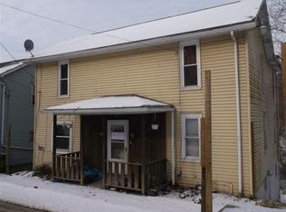 133 Ice Pond Rd, Leechburg, PA 15656