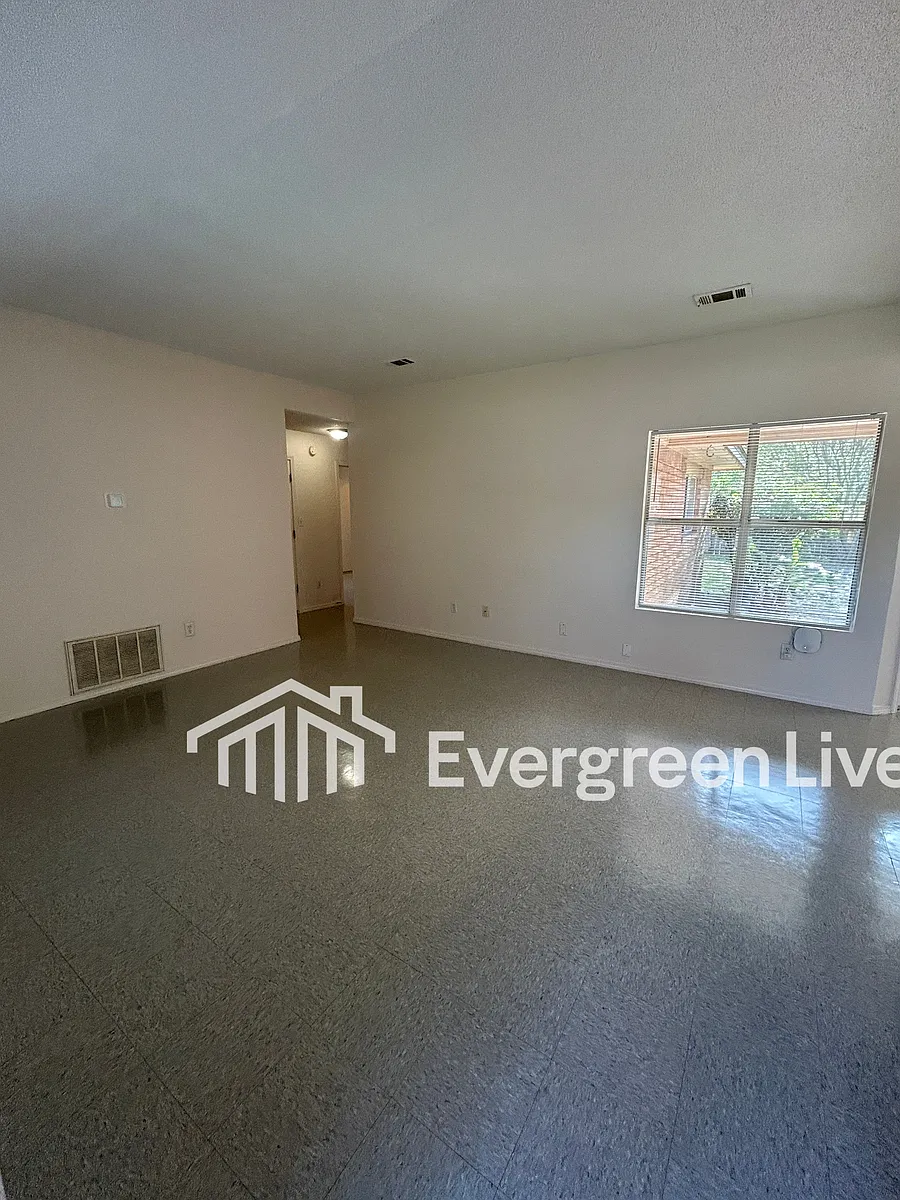 Building Photo - 45 Arva Ct