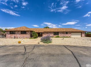 650 Country Dr, Fernley, NV