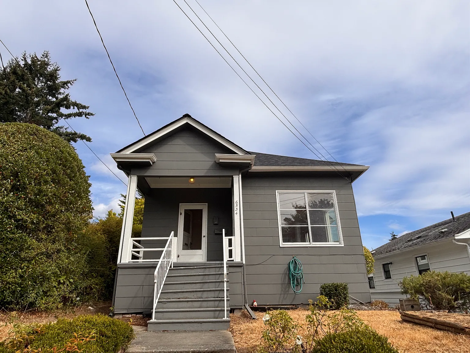 3 bed, 1690 sqft, $3,100 — Photo 1