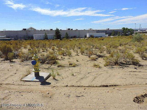 4th image of 2.756 Nya Pinon Hills Blvd