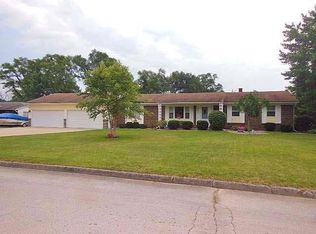 1733 Heather Dr, Temperance, MI 48182