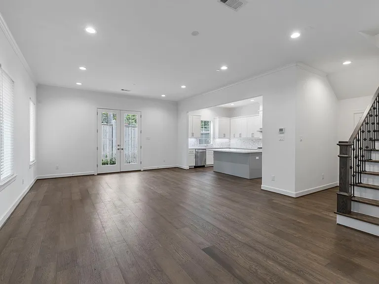 106 Cinder Berry St — Photo 3