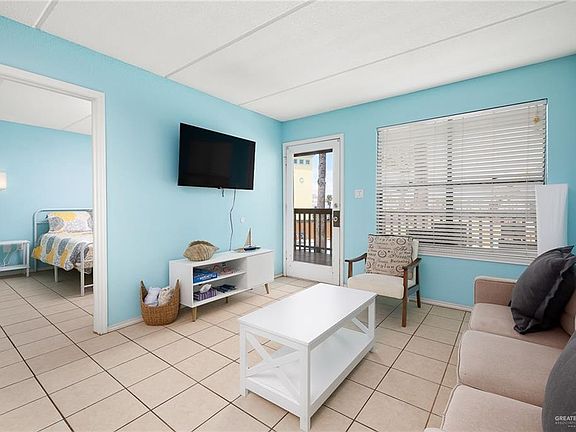 5th image of 108 E Coronado Dr #207