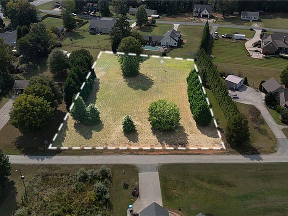 4th image of 7905 Walkover Dr