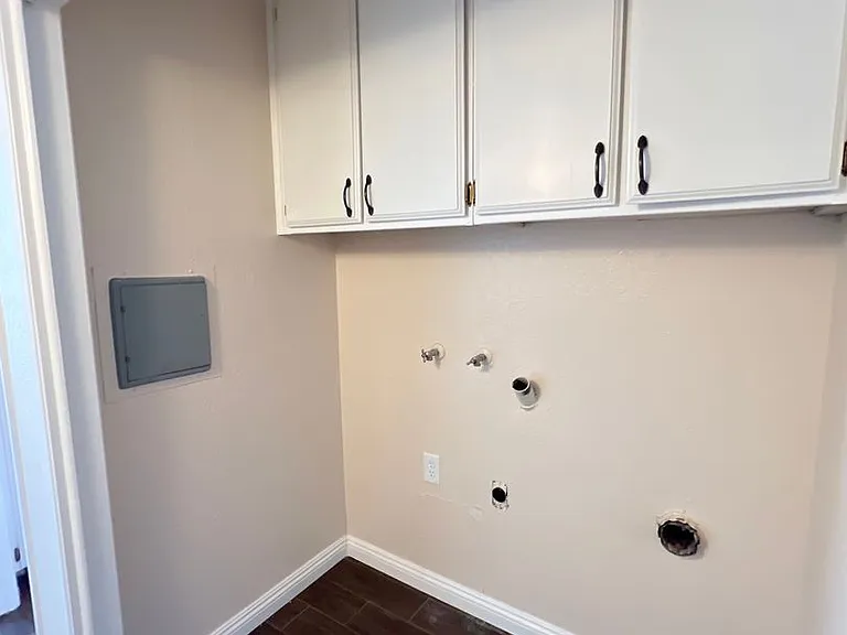6811 Klamath Way — Photo 43