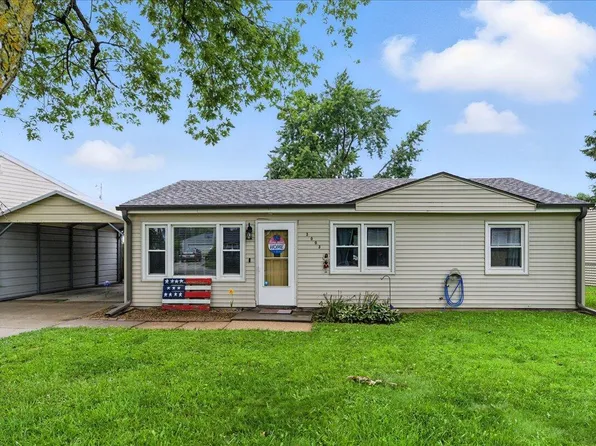 3003 Bel Air Dr, Council Bluffs, IA 51501