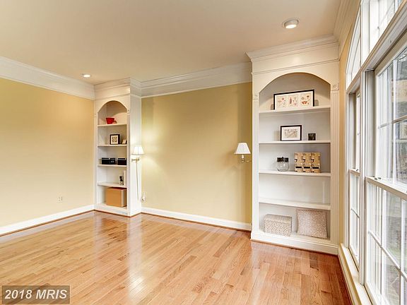 4th image of 11609 Forest Hill Ct
