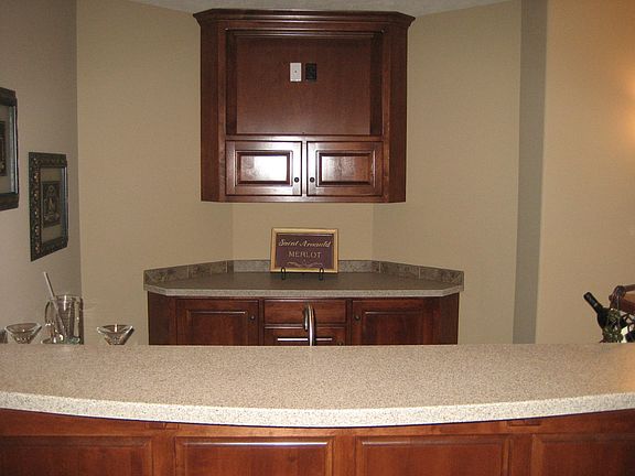 4th image of 8105 Ponderosa Dr