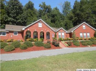 39 Price Ln, Oneonta, AL 35121
