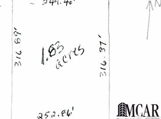 9801 N Lazy Oak Dr, Carleton, MI 48117