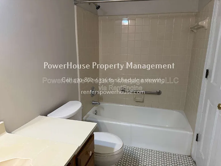 3209 Henderson Walk — Photo 9