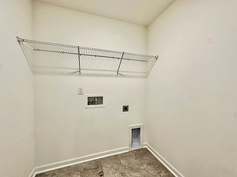 8116 Ramsburg Dr — Photo 21