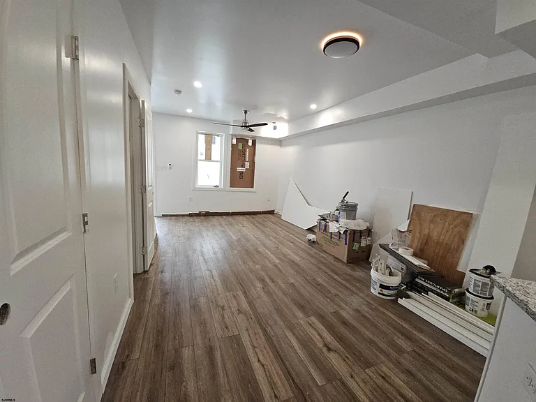 902 Keener Ave — Photo 5