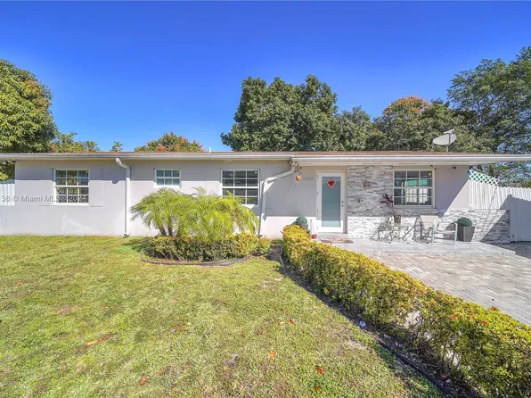 1825 NW 172nd Ter, Miami Gardens, FL 33056