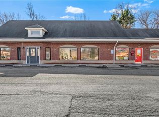 2910 Reynolda Rd, Winston Salem, NC 27106