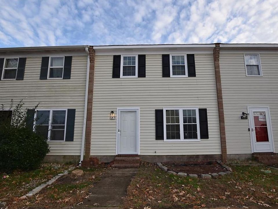 1st image of 438 Hill Meadow Dr