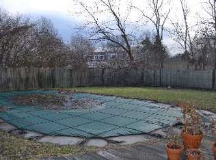 88 Rhoda Ave, Fairfield, CT 06824