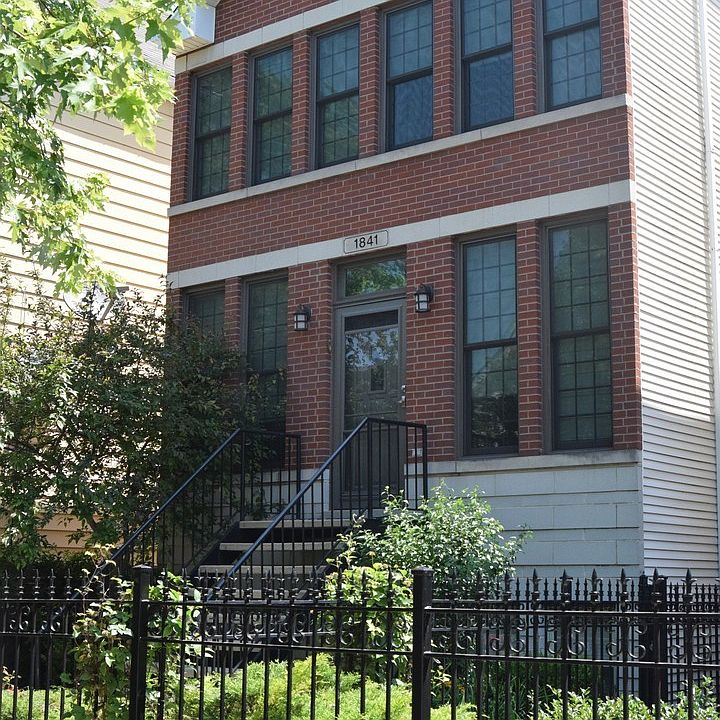 1st image of 1841 N Fairfield Ave