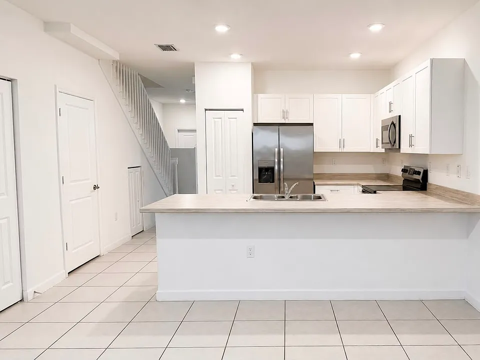 1785 SE 27th Rd