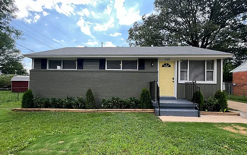 2401 Scaper St Photo 1