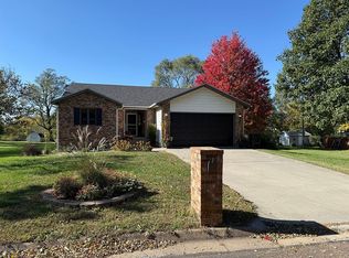 703 S 12th St, Sabetha, KS 66534