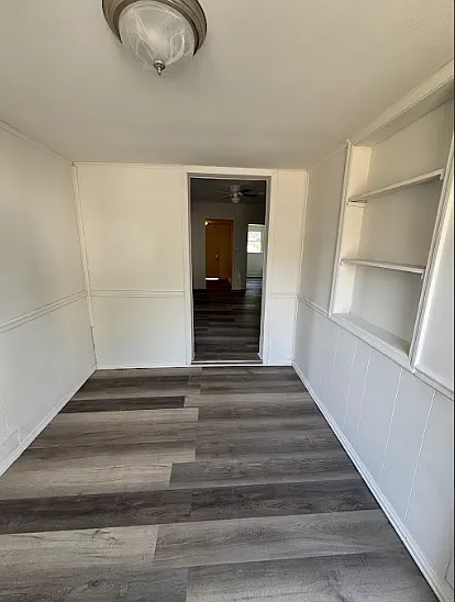 637 Wilson Ave — Photo 2
