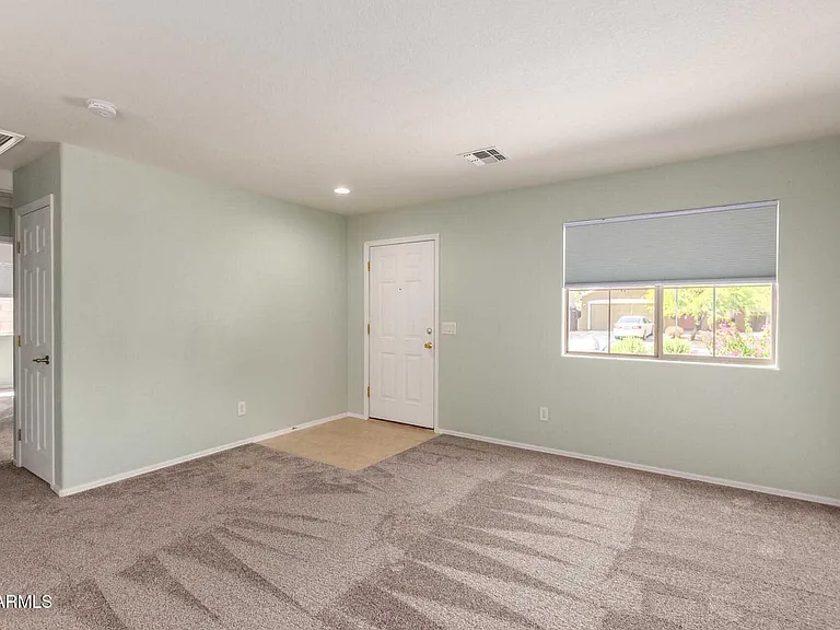 17618 W Calavar Rd — Photo 5