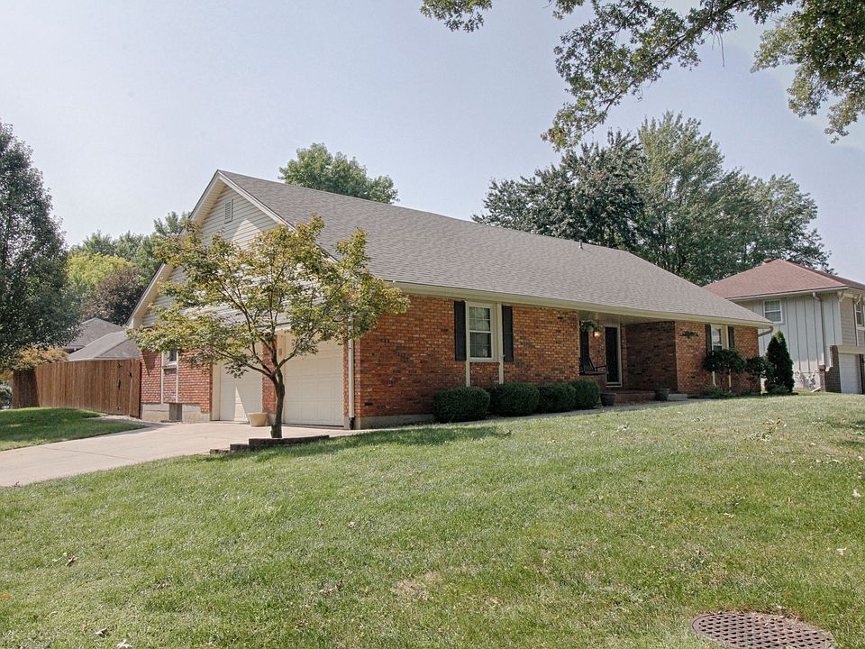 1st image of 1200 NW Hearnes Ave