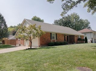 1200 NW Hearnes Ave, Blue Springs, MO 64015