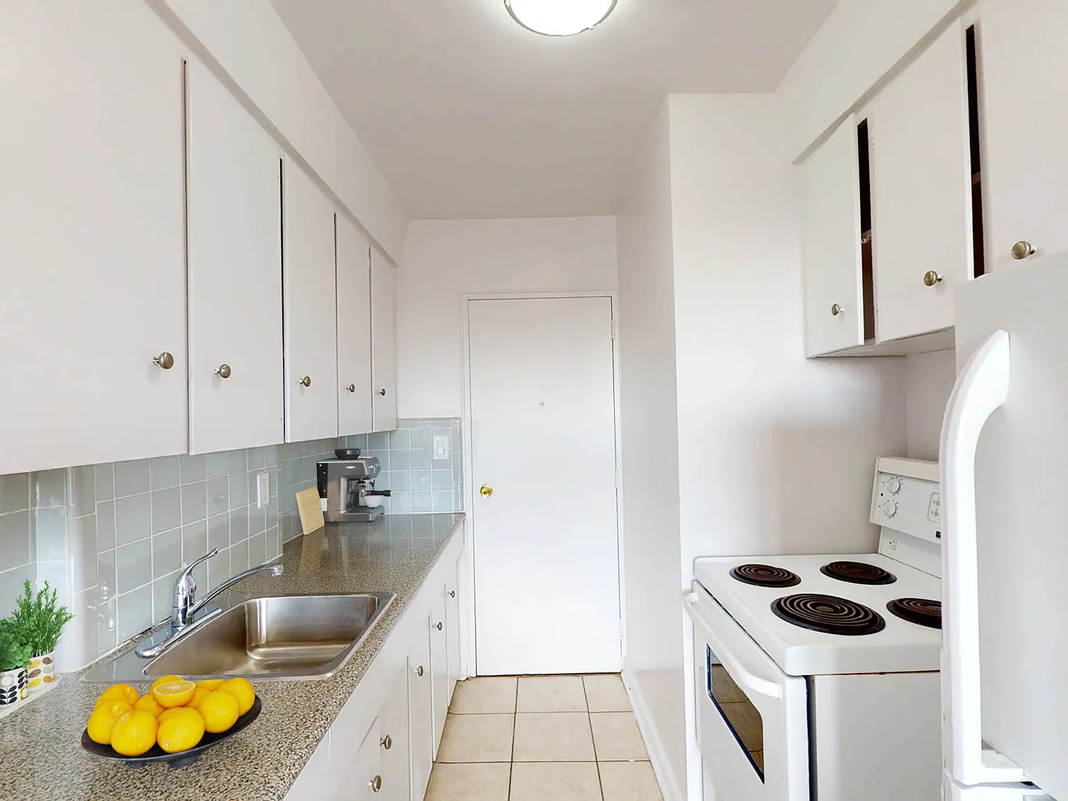 1140 Kingston Rd. — Photo 4