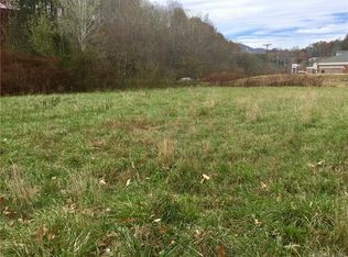 301 Crimson Way, Bakersville, NC 28705