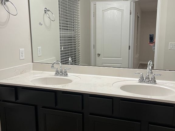4th image of 486 Walnut Dr #3003