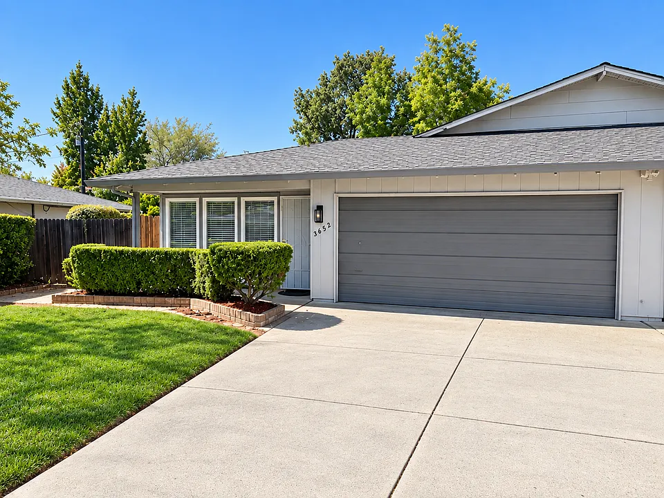 3453 Verla St