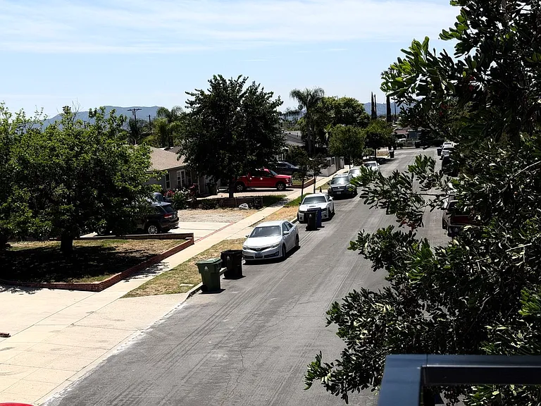 10834 Stagg St — Photo 16