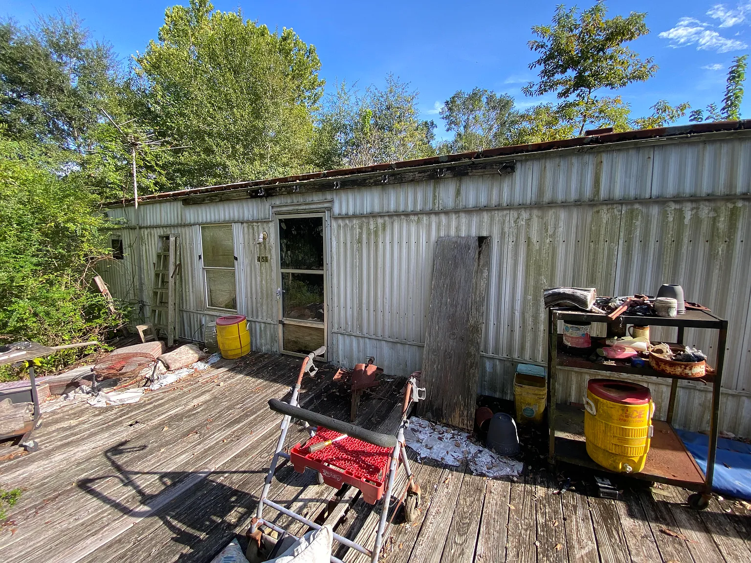 3 bed, 1000 sqft, $450 — Photo 2