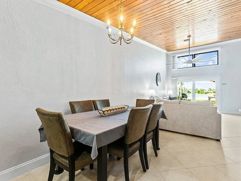 12542 Westhampton Cir — Photo 3