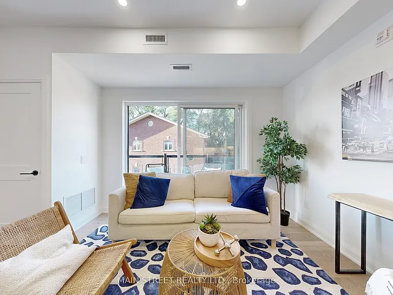 49 Charles St #403 — Photo 4